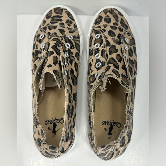 NEW - Corky’s Slip-On Rough Edge Animal Print Canvas Sneakers - Size 9 - Picture 3 of 9